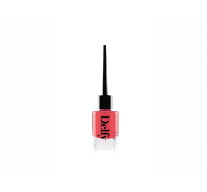 Luxurious Delfy Professional Nail Lacquer in Rose - Perfect for Any Occasion!