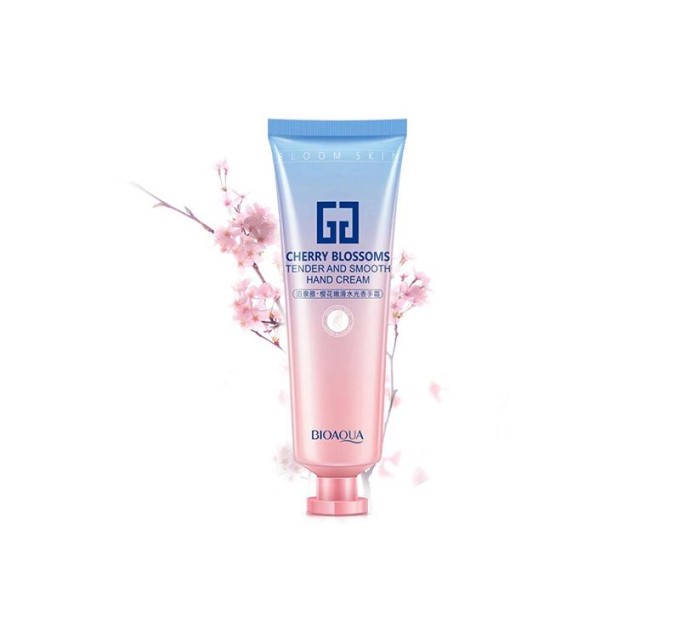 Набор Beauty Box Cherry Blossoms 4 в 1 Bioaqua: увлажнение и тонизирование для сияющей кожи