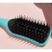 Зручна щіточка для швидкого укладання Tangle Teezer Easy Dry & Go в м'ятному виконанні.