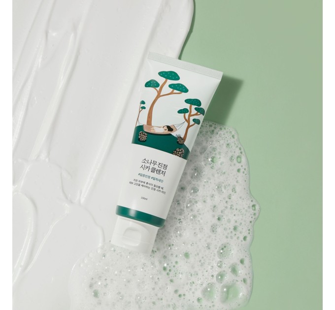 Очищаюча пінка з екстрактом голок сосни ROUND LAB Pine Calming Cica Cleanser