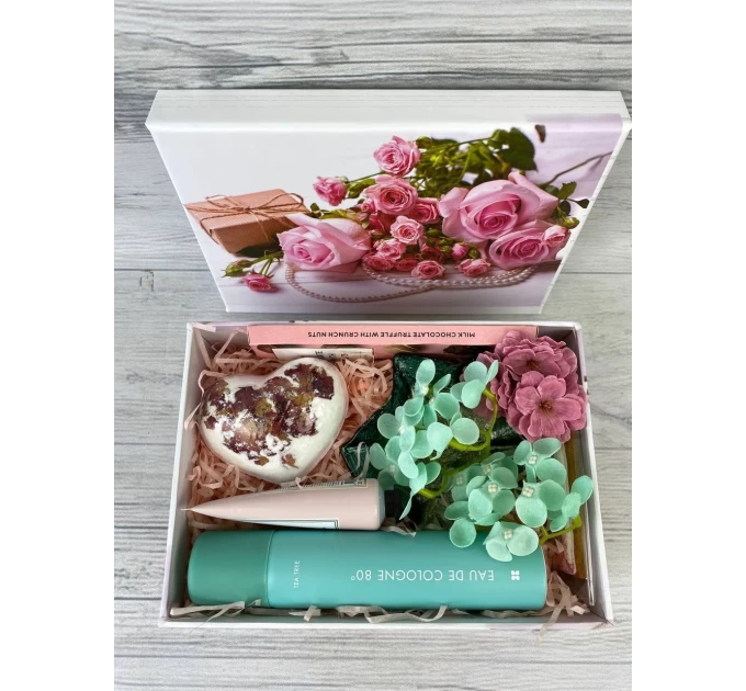 <h1>Подарочный набор Кукумбер Sakura 8-0402</h1>