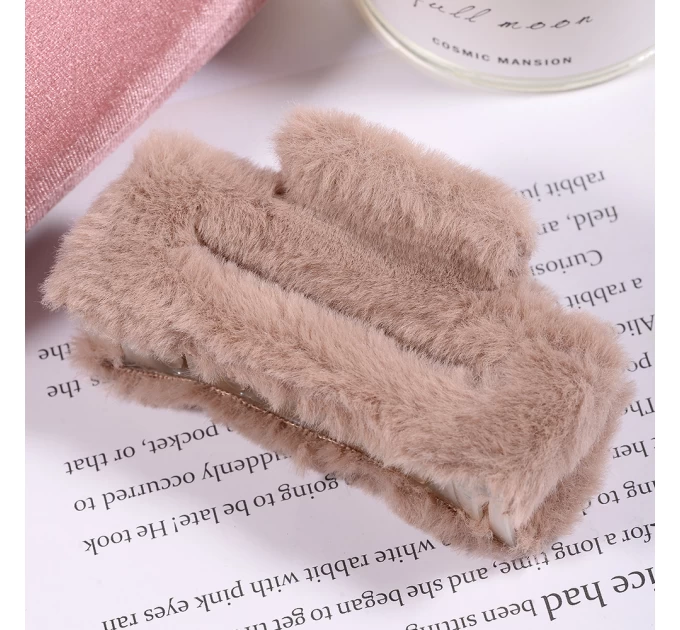 Крабик плюшевый для волос ANbeauty Квадрат 4,5х9 см коричневый (AN0103273) - Идеальный аксессуар на agon-v.com.ua